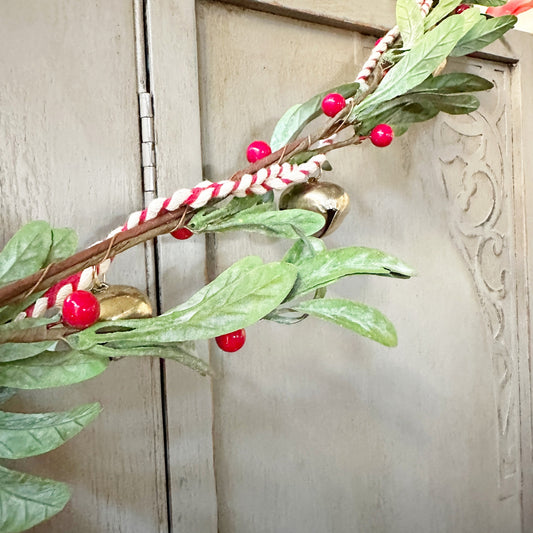 Artificial Mistletoe Garland | red & green