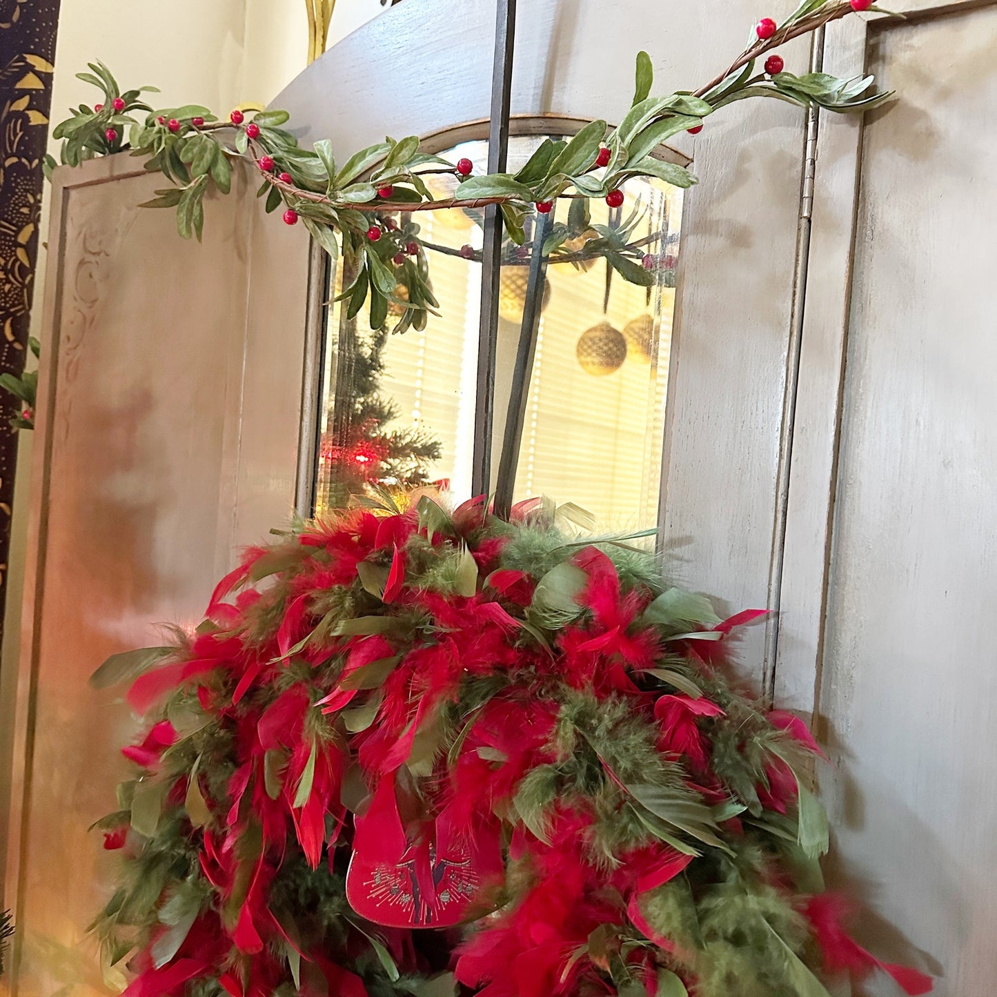 Artificial Mistletoe Garland | red & green